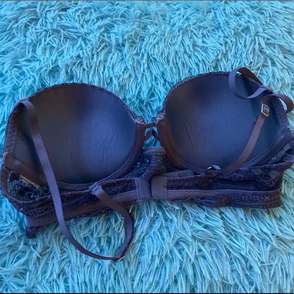 Hollister push-up lace bra! 32A - Picture 2 of 3